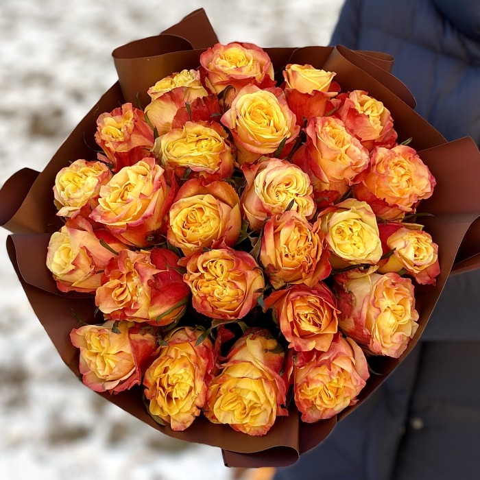 25 пионовидных роз Fire Expression