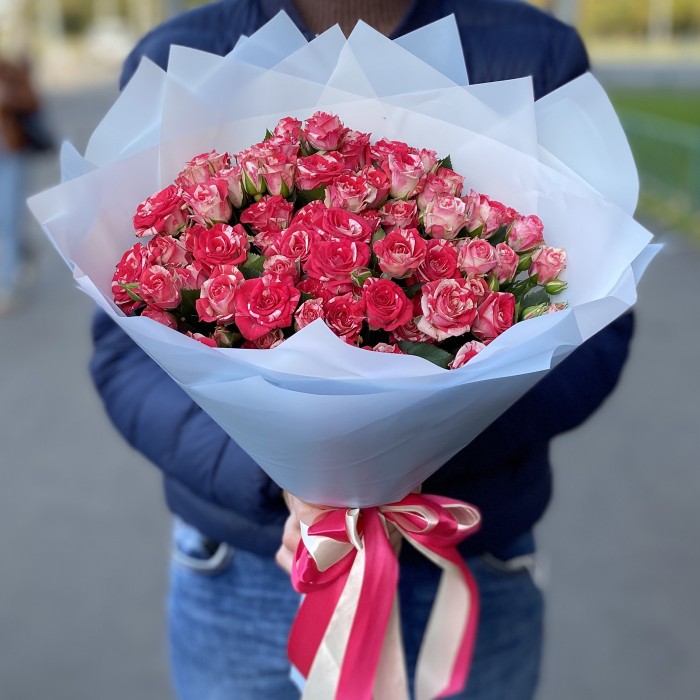 Букет из кустовых роз Fireworks