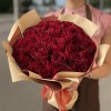 Букет из красных пионовидных роз Mayra’s Red