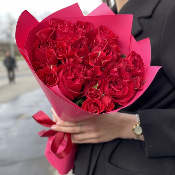 Букет пионовидных роз Роуж Рояль