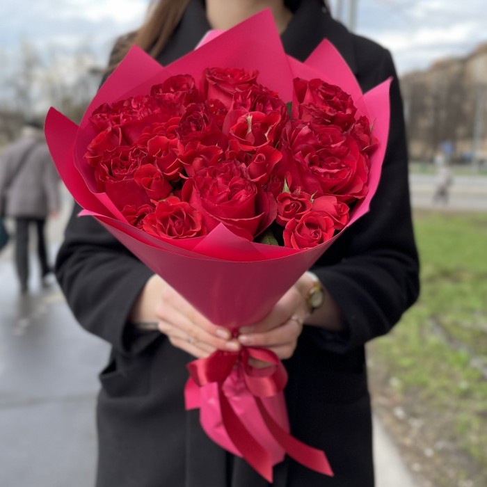 Букет пионовидных роз Роуж Рояль