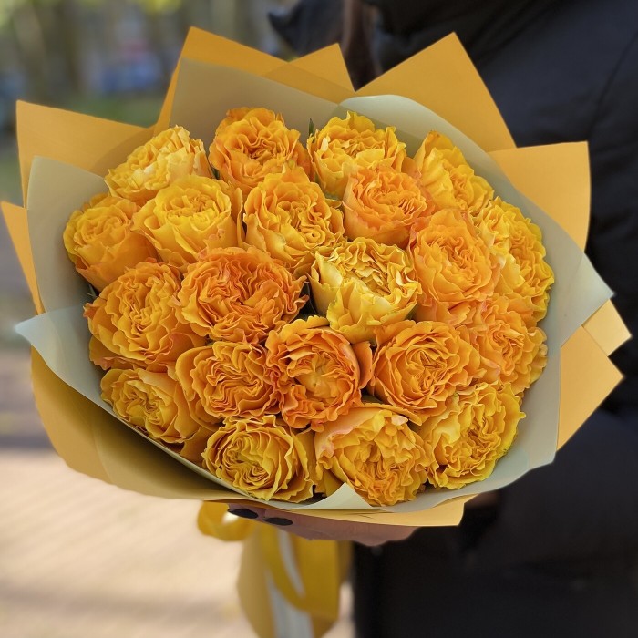 Оранж Рива пионовидные розы