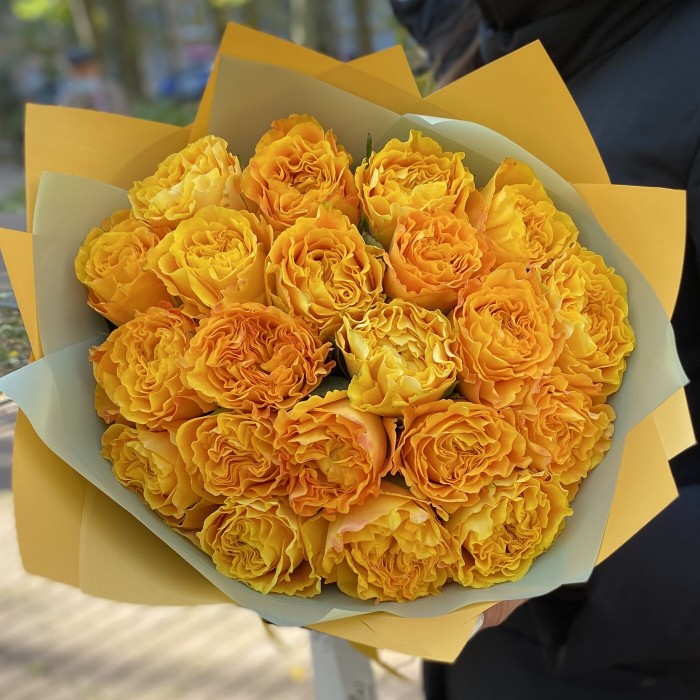 Оранж Рива пионовидные розы