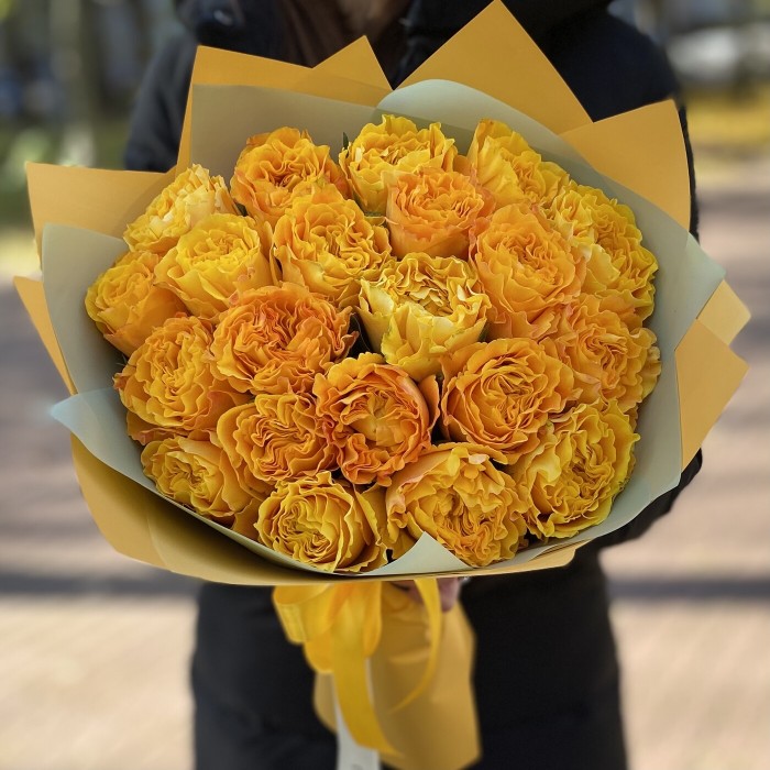 Оранж Рива пионовидные розы