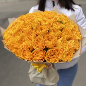 51 оранжевая пионовидная роза