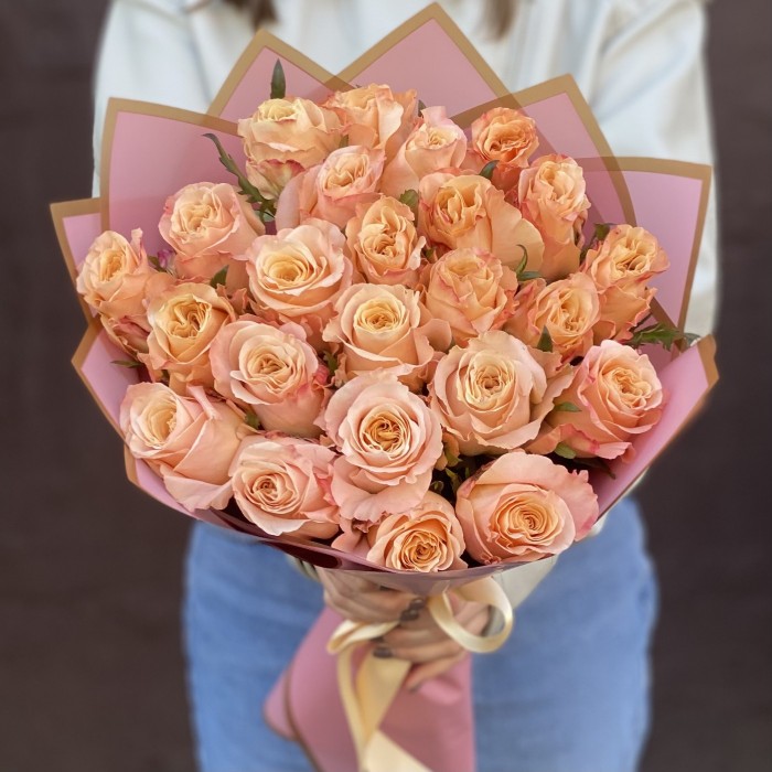 25 пионовидных персиковых роз Шиммер