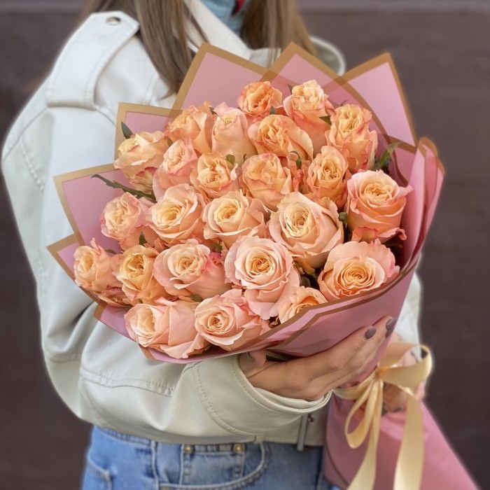 25 пионовидных персиковых роз Шиммер