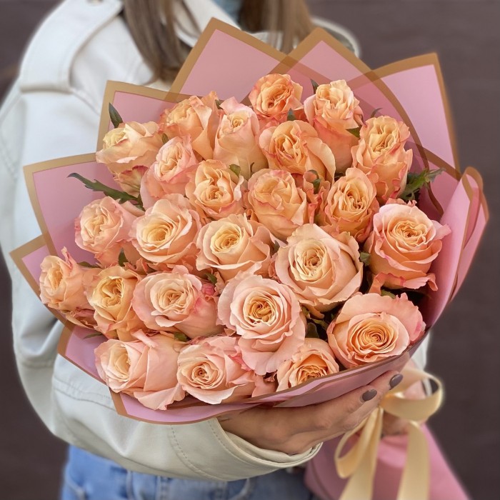 25 пионовидных персиковых роз Шиммер