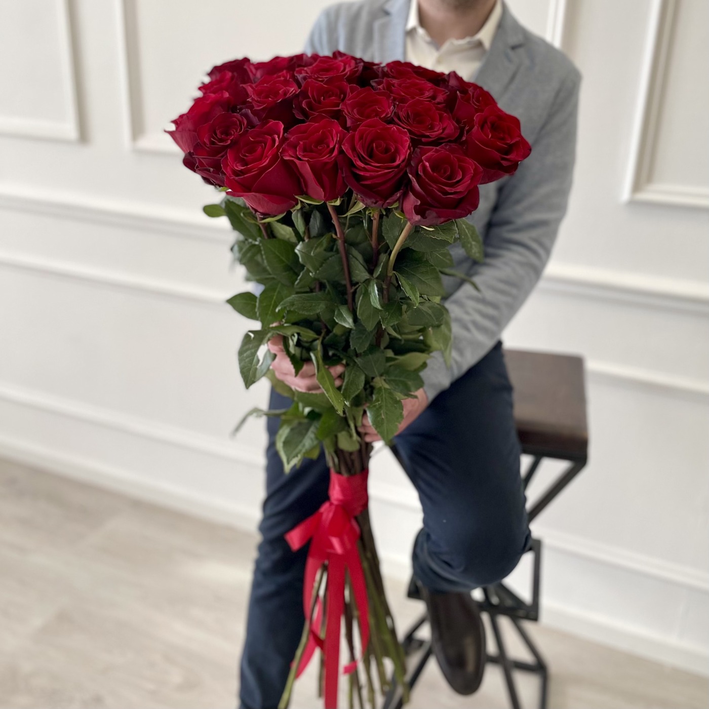 Розы высокие мужское счастье цветок купить