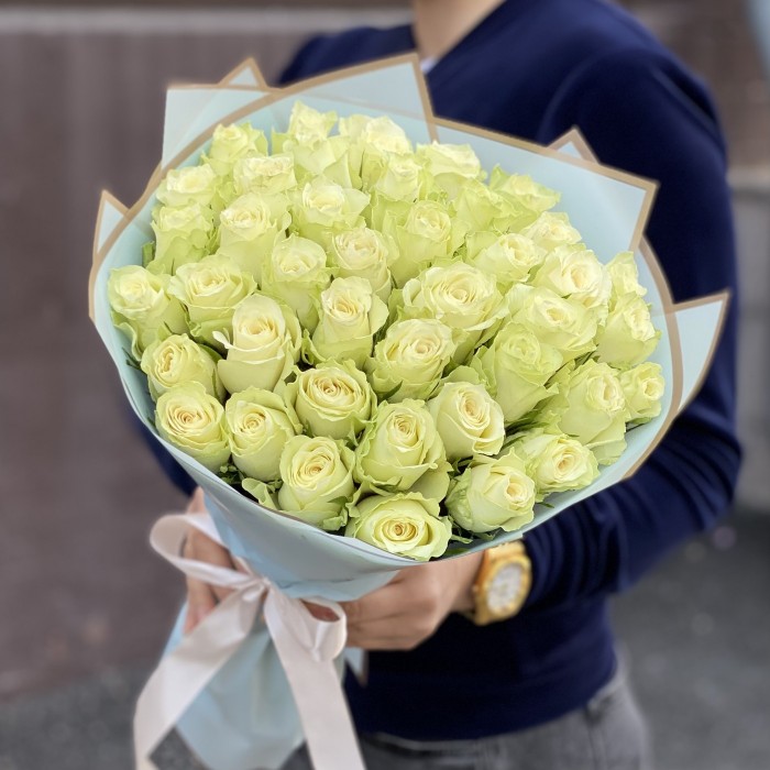 41 белая роза Атена