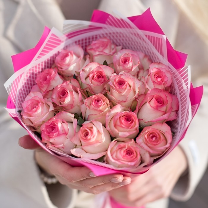 15 роз Джумилия