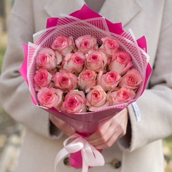 15 роз Джумилия