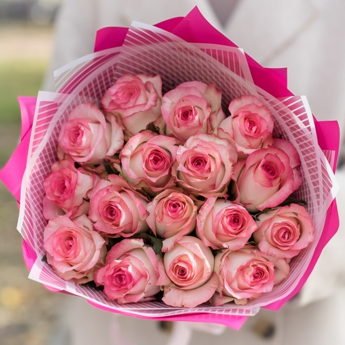 15 роз Джумилия