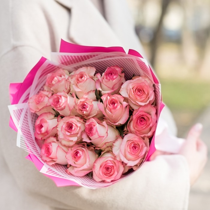 15 роз Джумилия