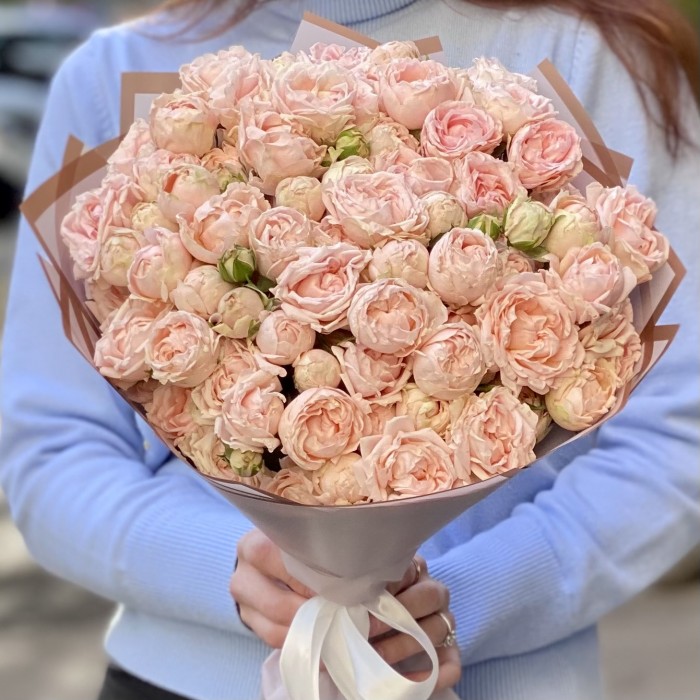 15 кустовых роз Леди Рассвета