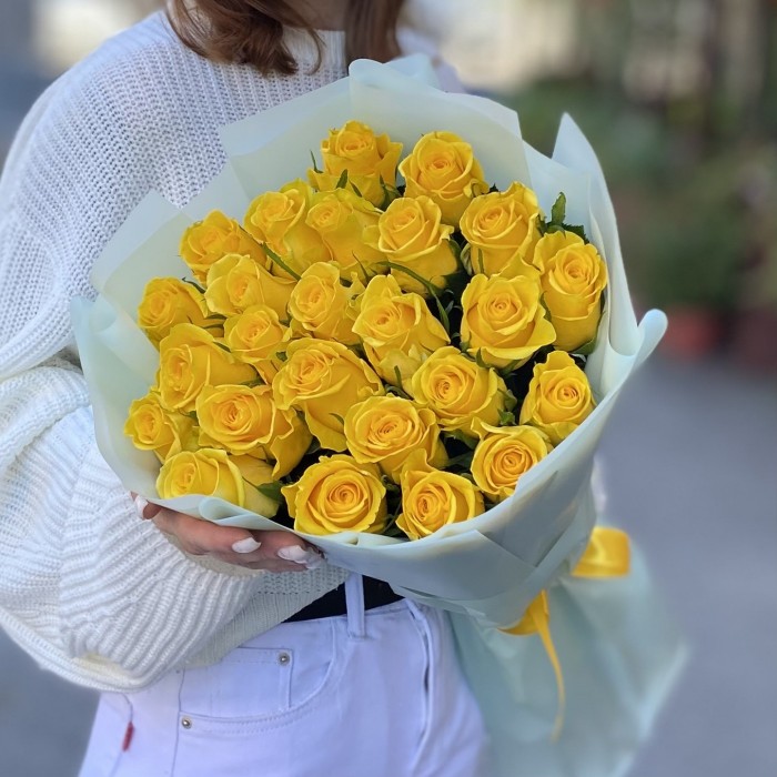 25 желтых роз Хай Еллоу 60 см
