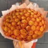 101 оранжевая роза Конфиденшл 40 см