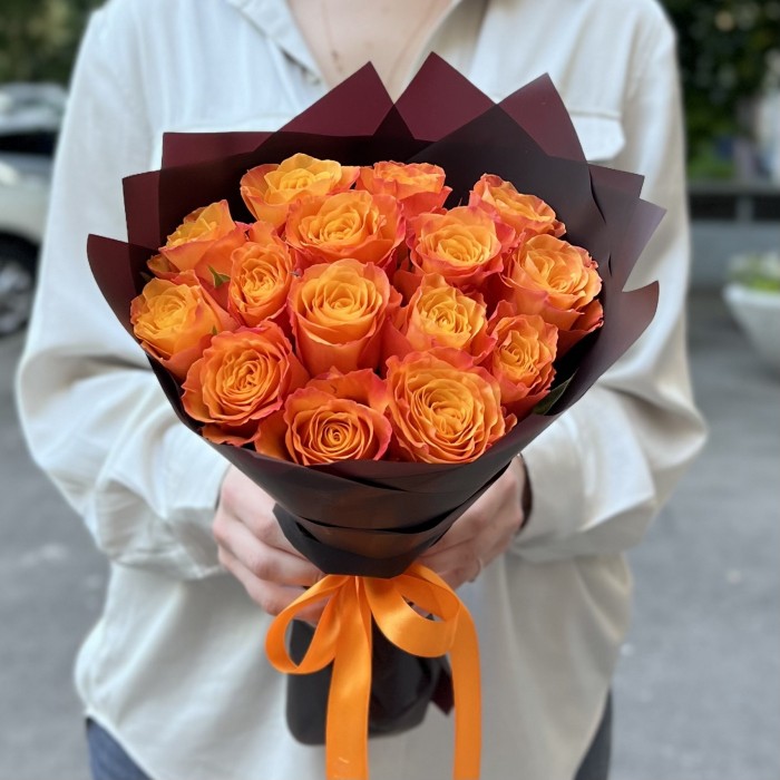 15 оранжевых роз Конфиденшл 40 см
