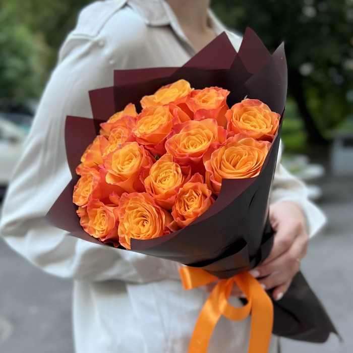 15 оранжевых роз Конфиденшл 40 см