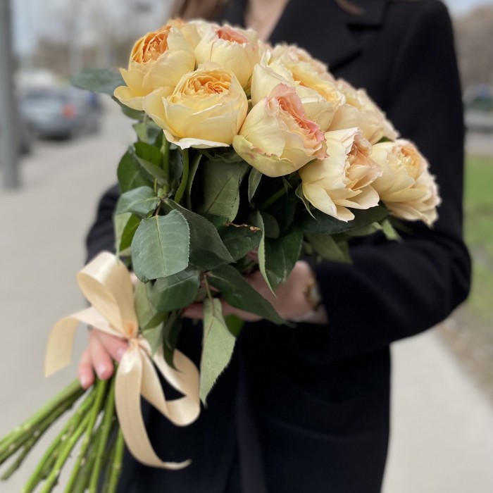 Пионовидная роза Карамел антик Caramel antike