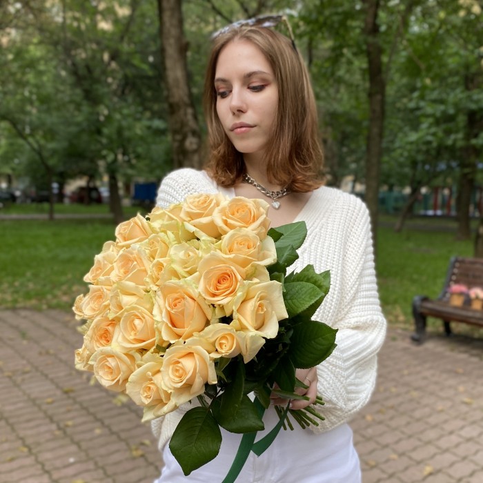 Роза Пич Аваланш 40 см