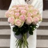 Роза нежно-розовая Пинк Атена 50 см