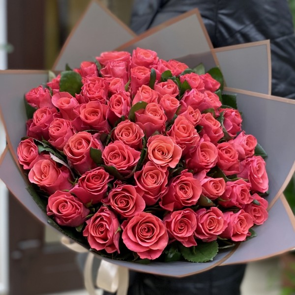 51 роза Пинк Такаци