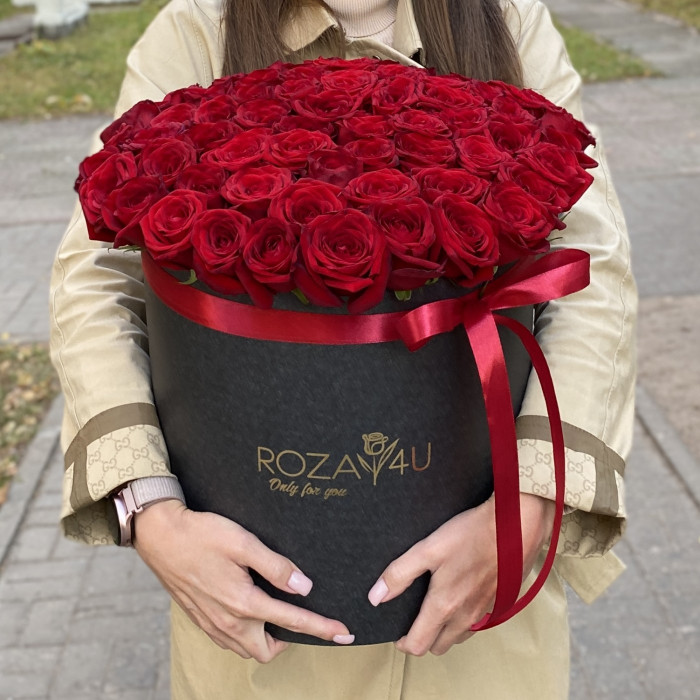 101 ароматная красная роза в коробке