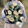 11 роз Шифон с эвкалиптом