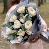 11 роз Шифон с эвкалиптом