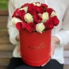 29 роз в коробке