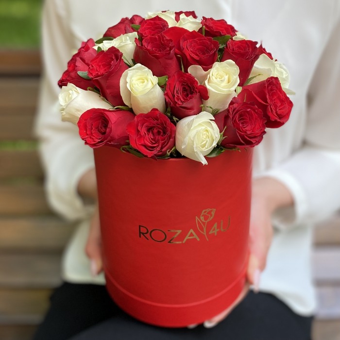 29 роз в коробке