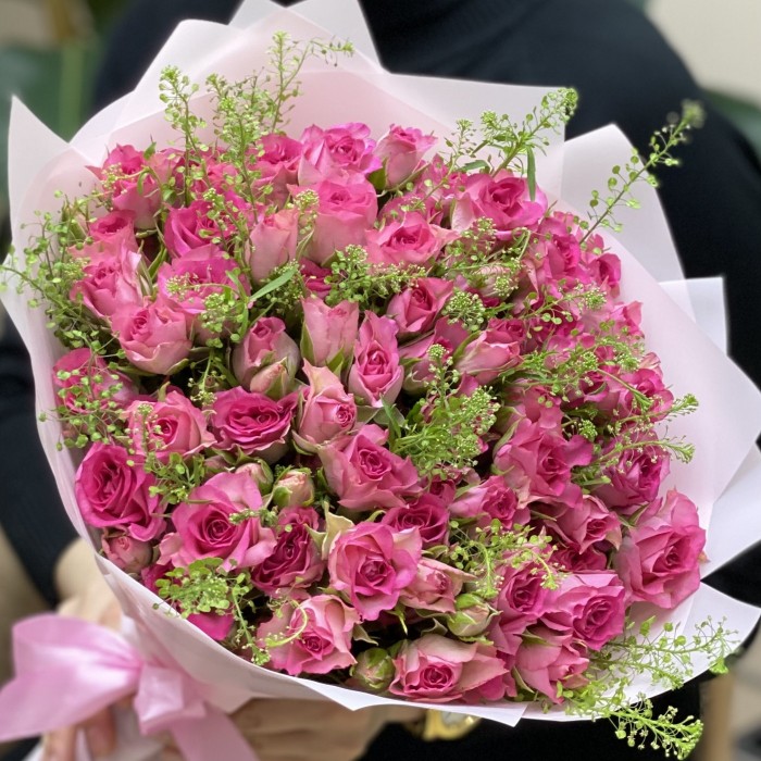 15 кустовых роз Рупски с гринбелом