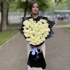 Белые розы сердце