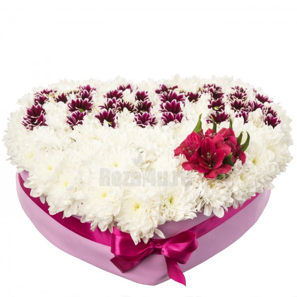 Сердце из цветов "Маме"