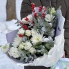 Новогодний букет Снегирь