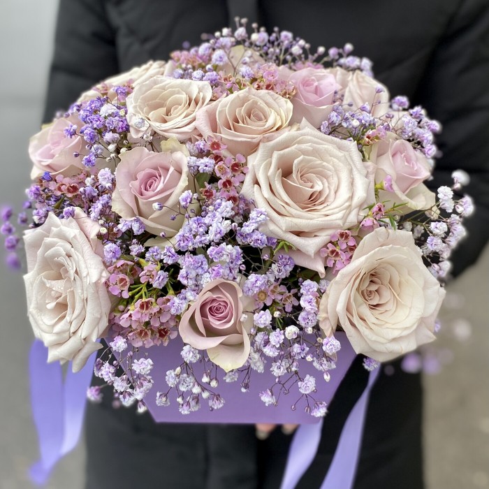 Цветы в коробке Лунный свет