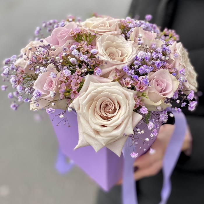 Цветы в коробке Лунный свет