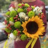 Осенняя композиция цветов в коробке