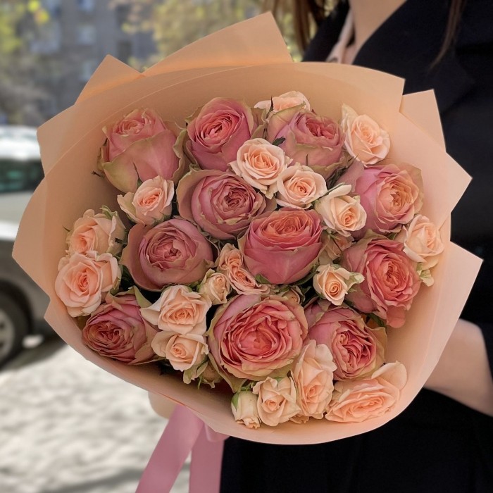 Букет пионовидных роз Персиковый джем