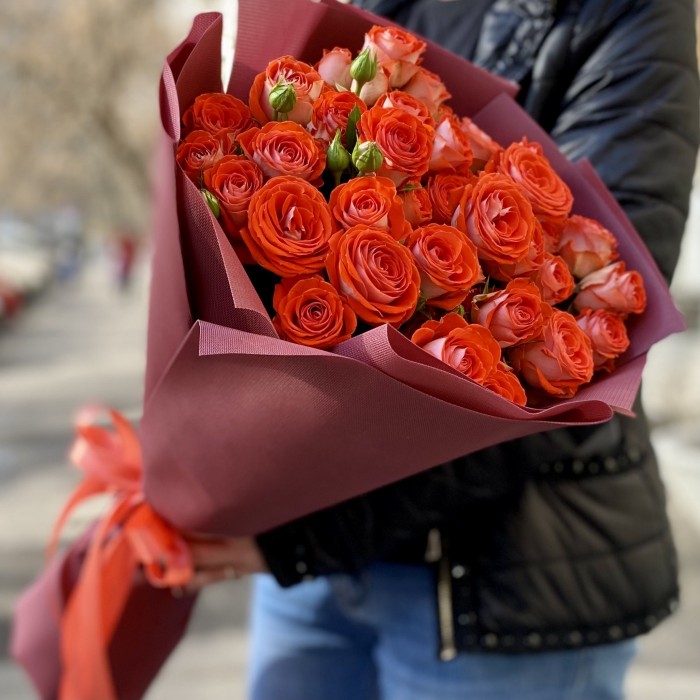 Оранжевые кустовые пионовидные розы