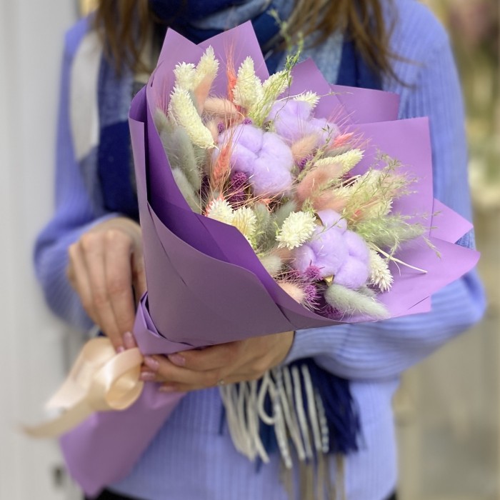 Нежный букет из сухоцветов
