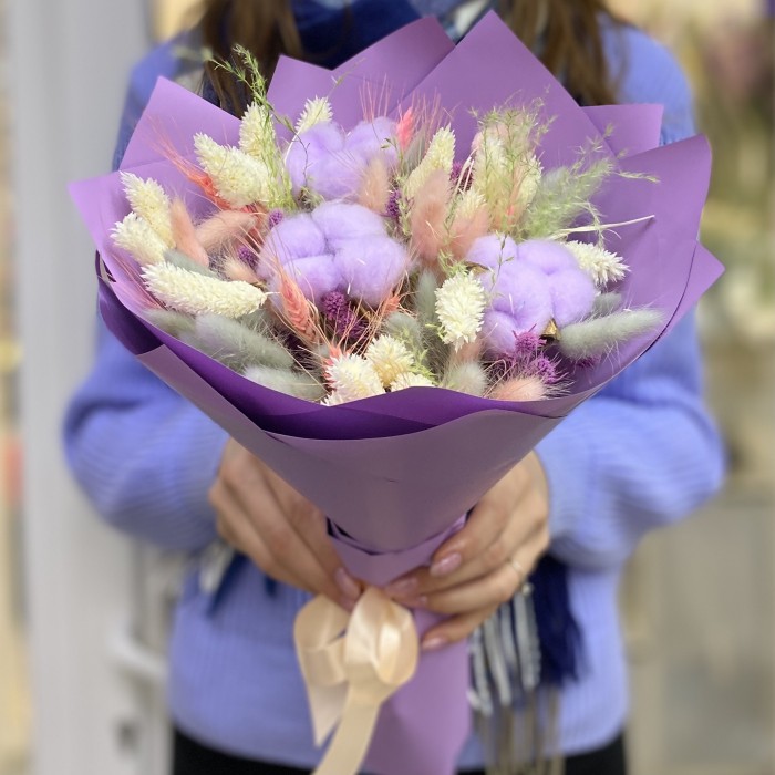 Нежный букет из сухоцветов