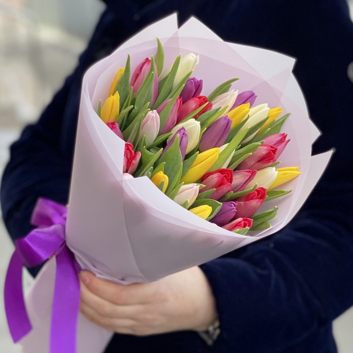 35 тюльпанов праздничный микс