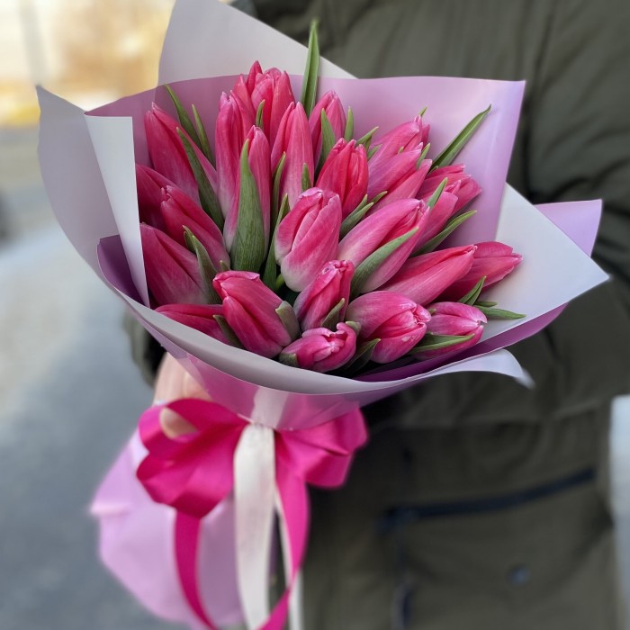 25 розовых тюльпанов Bolroyal Pink