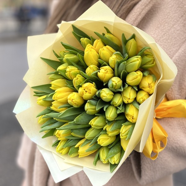 51 пионовидный желтый тюльпан