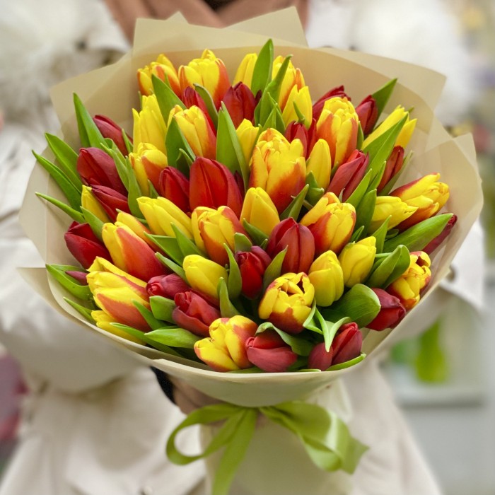 51 тюльпан - огненный микс