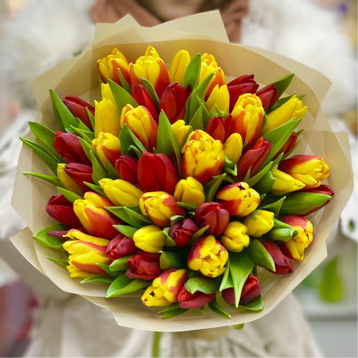 51 тюльпан - огненный микс