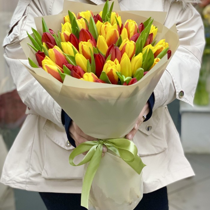 51 тюльпан - огненный микс