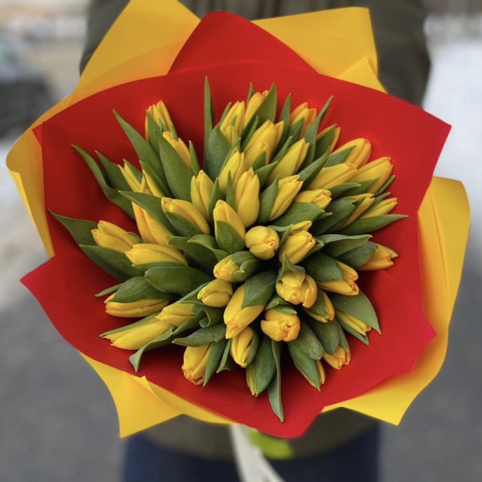 51 желтый тюльпан